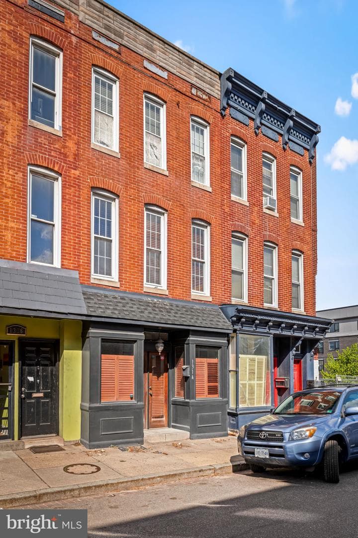 1314 Light Street photo 2