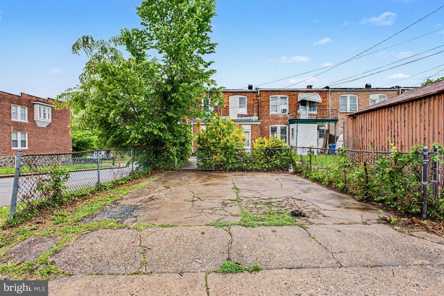 1701 E 33rd Street photo 27