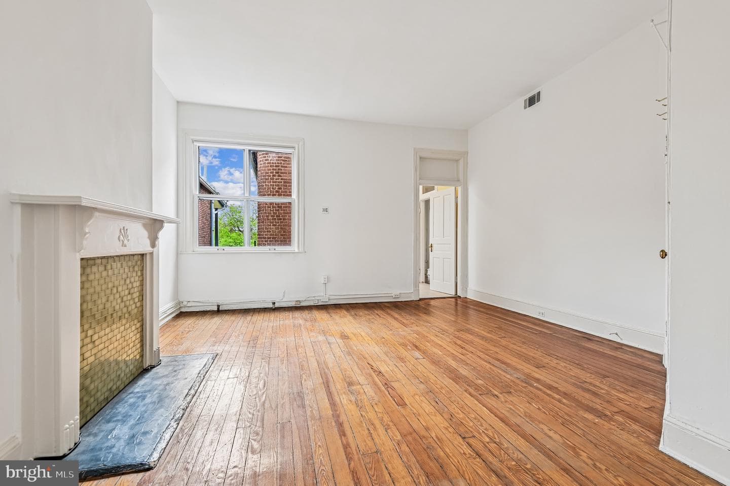 2444 Eutaw Place photo 47
