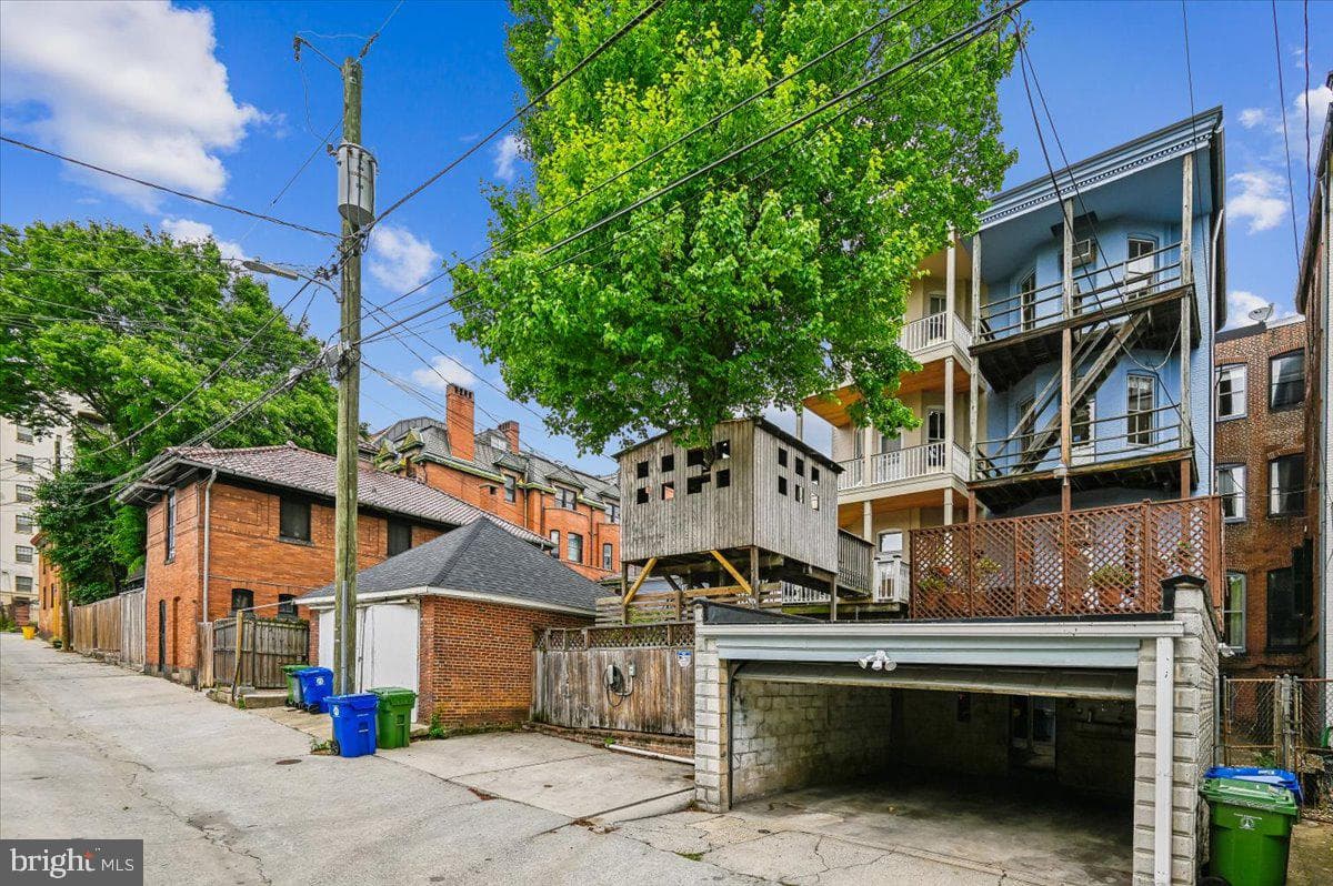2444 Eutaw Place photo 57