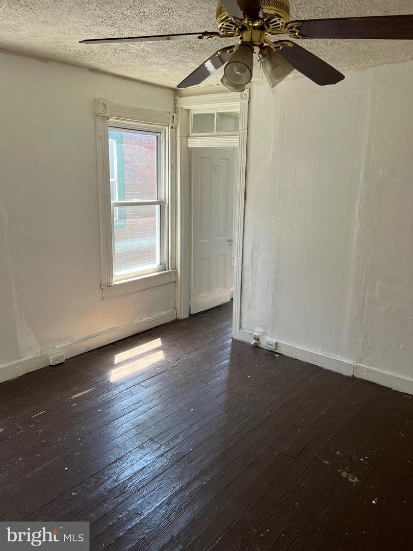 1220 Brentwood Avenue photo 18