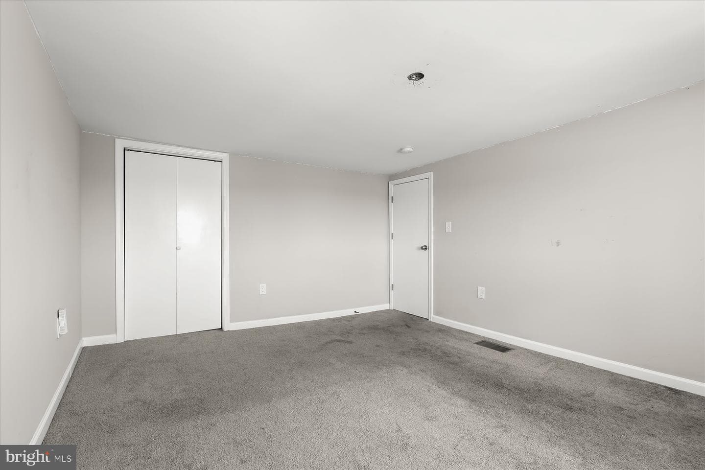 2424 Liberty Heights Avenue photo 30