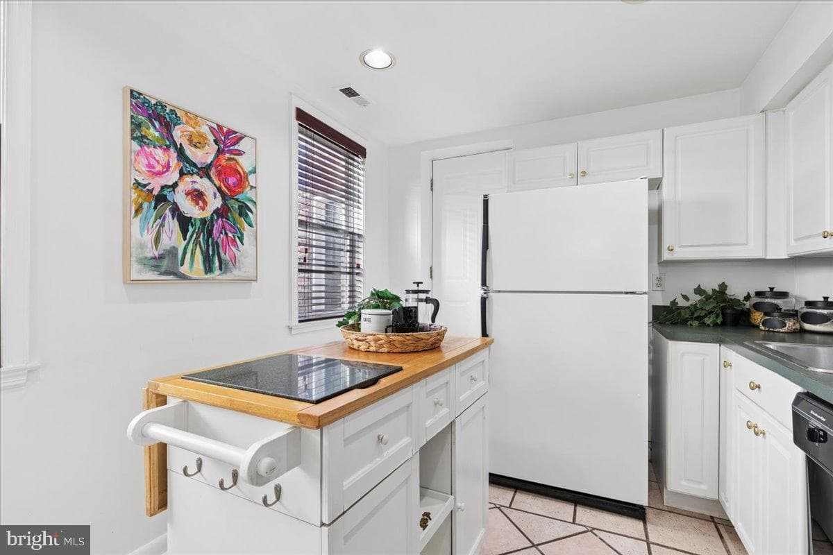1119 Battery Avenue photo 17