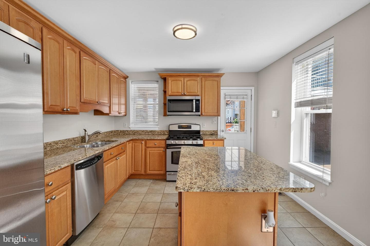 60 E Randall Street E photo 16