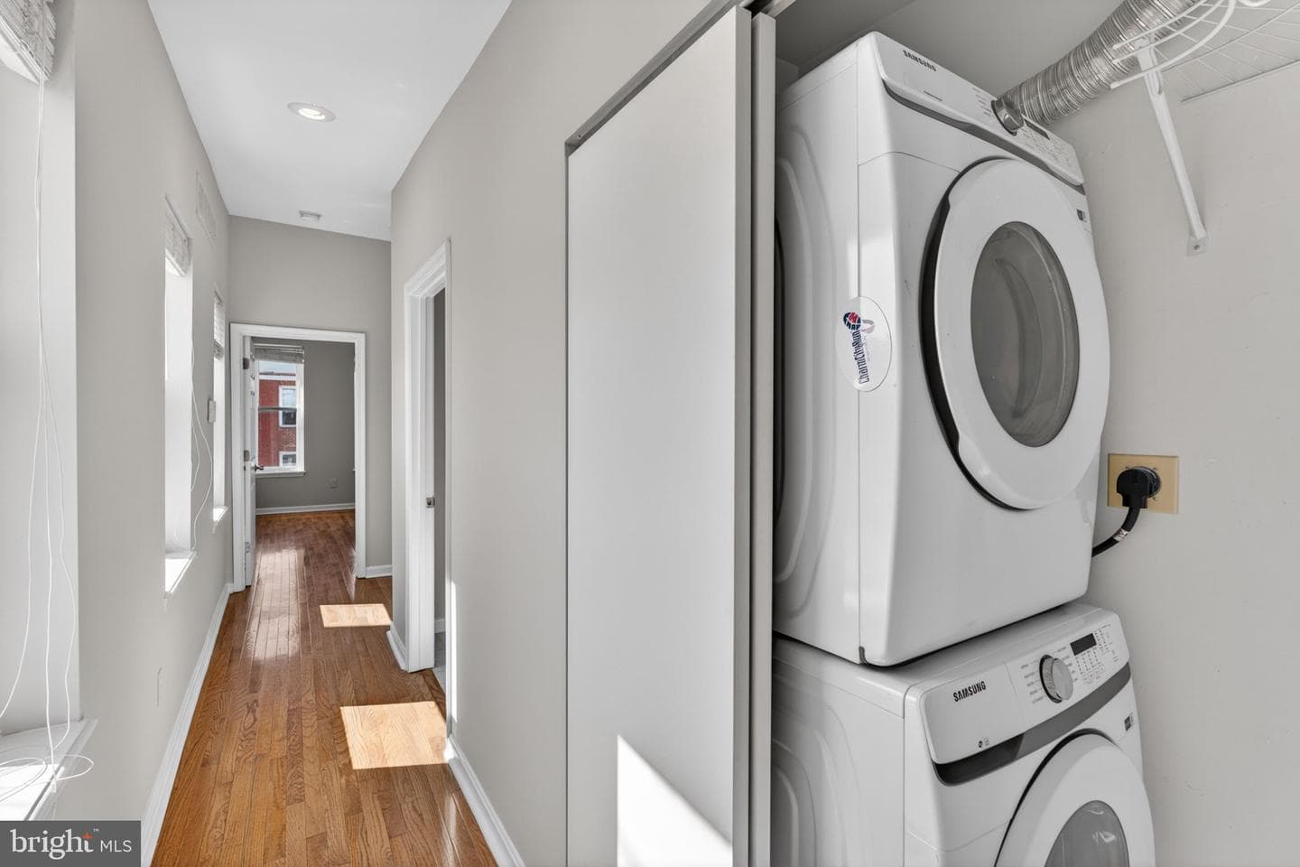 60 E Randall Street E photo 28