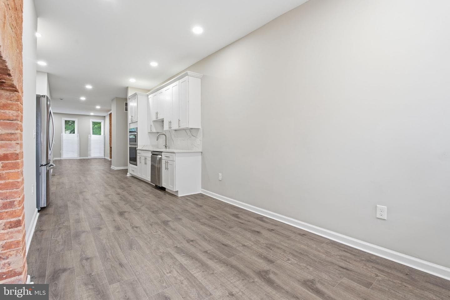 1032 N Fulton Avenue photo 10