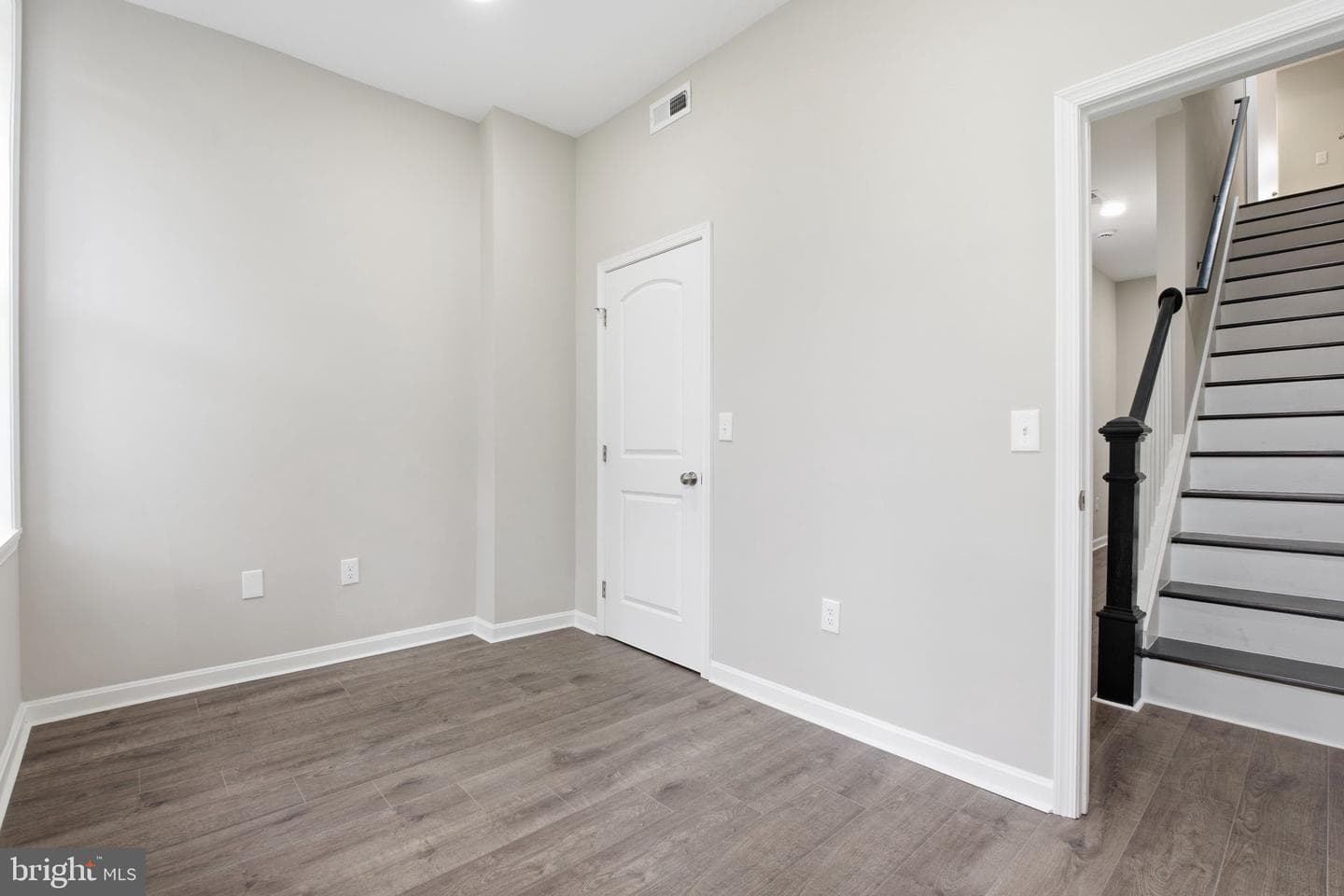 1032 N Fulton Avenue photo 19