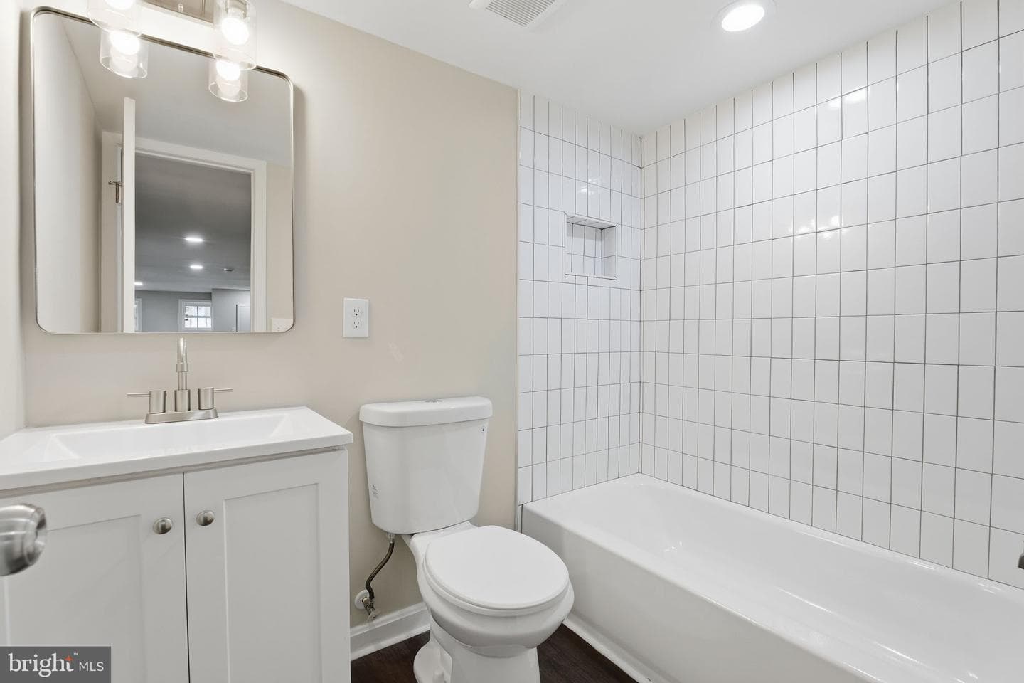 1032 N Fulton Avenue photo 32