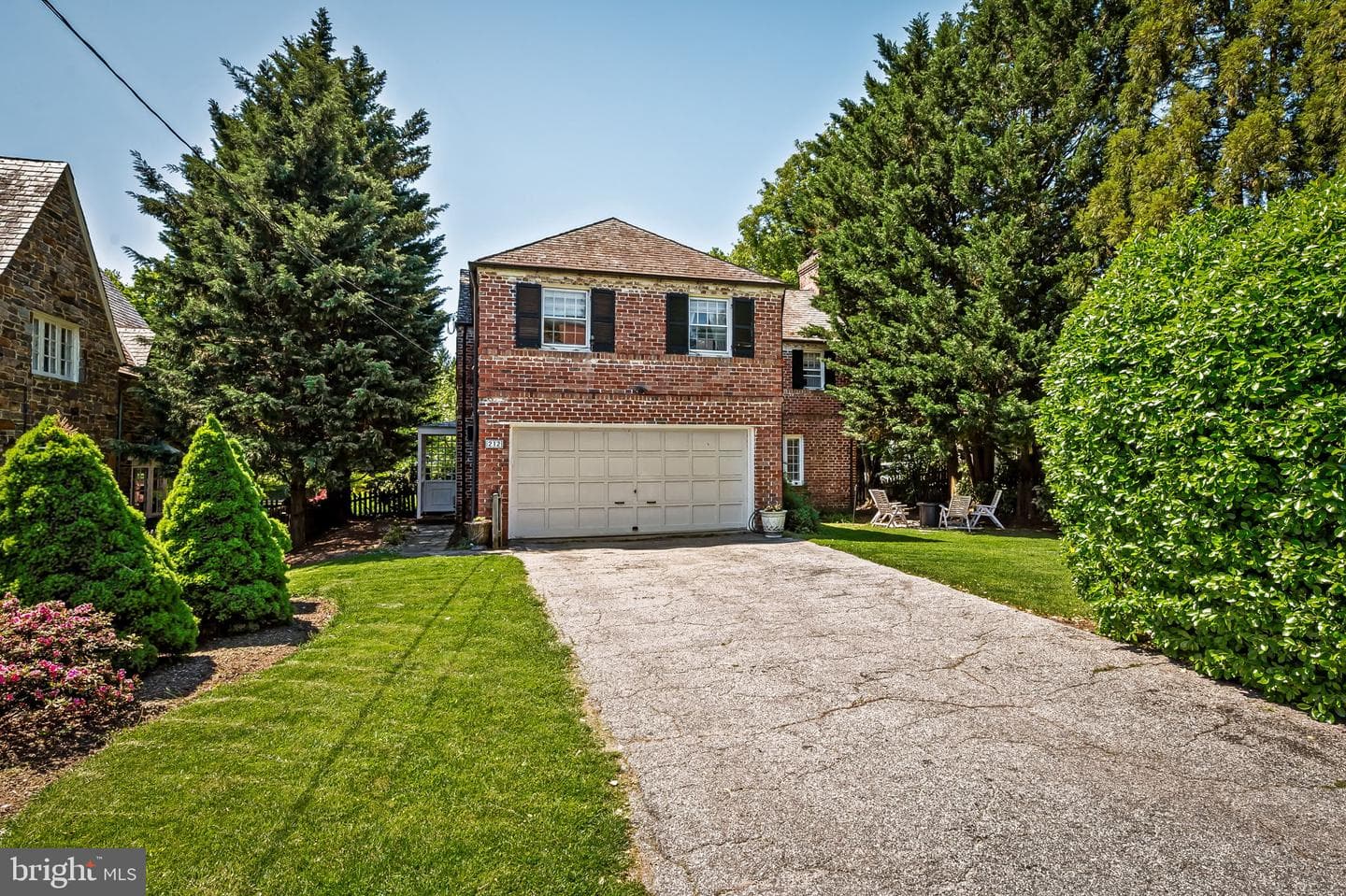 212 Saint Dunstans Road photo 39