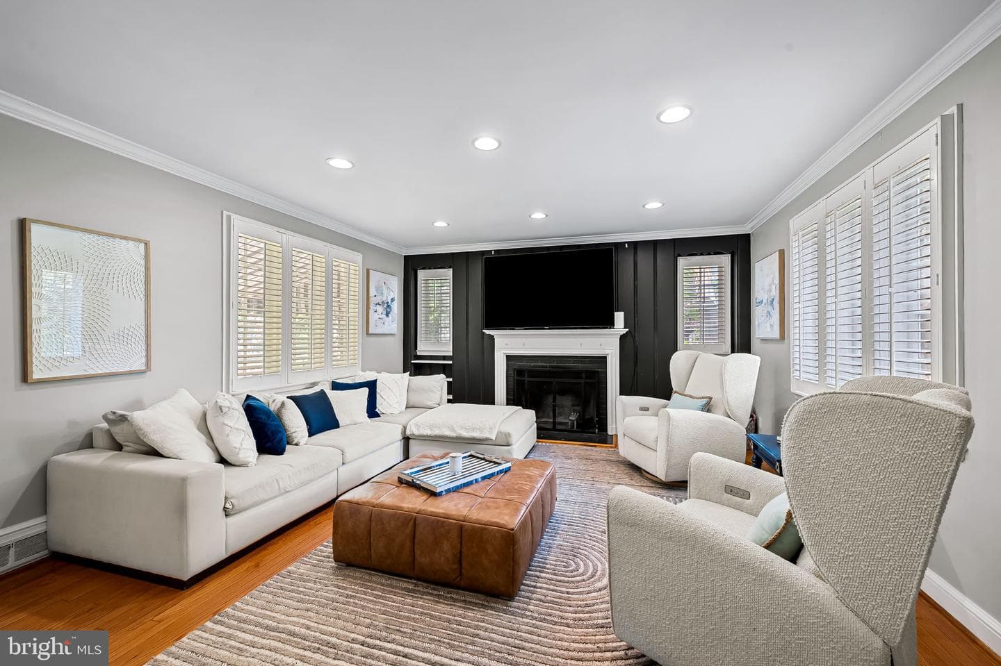 212 Saint Dunstans Road photo 8