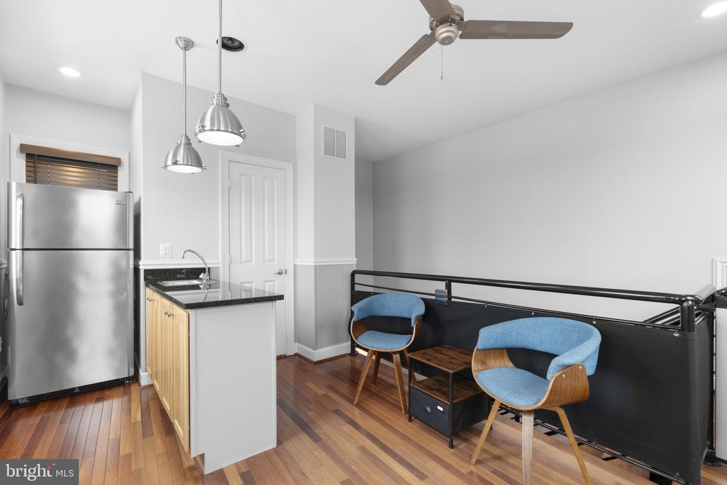 2916 Dillon Street photo 55