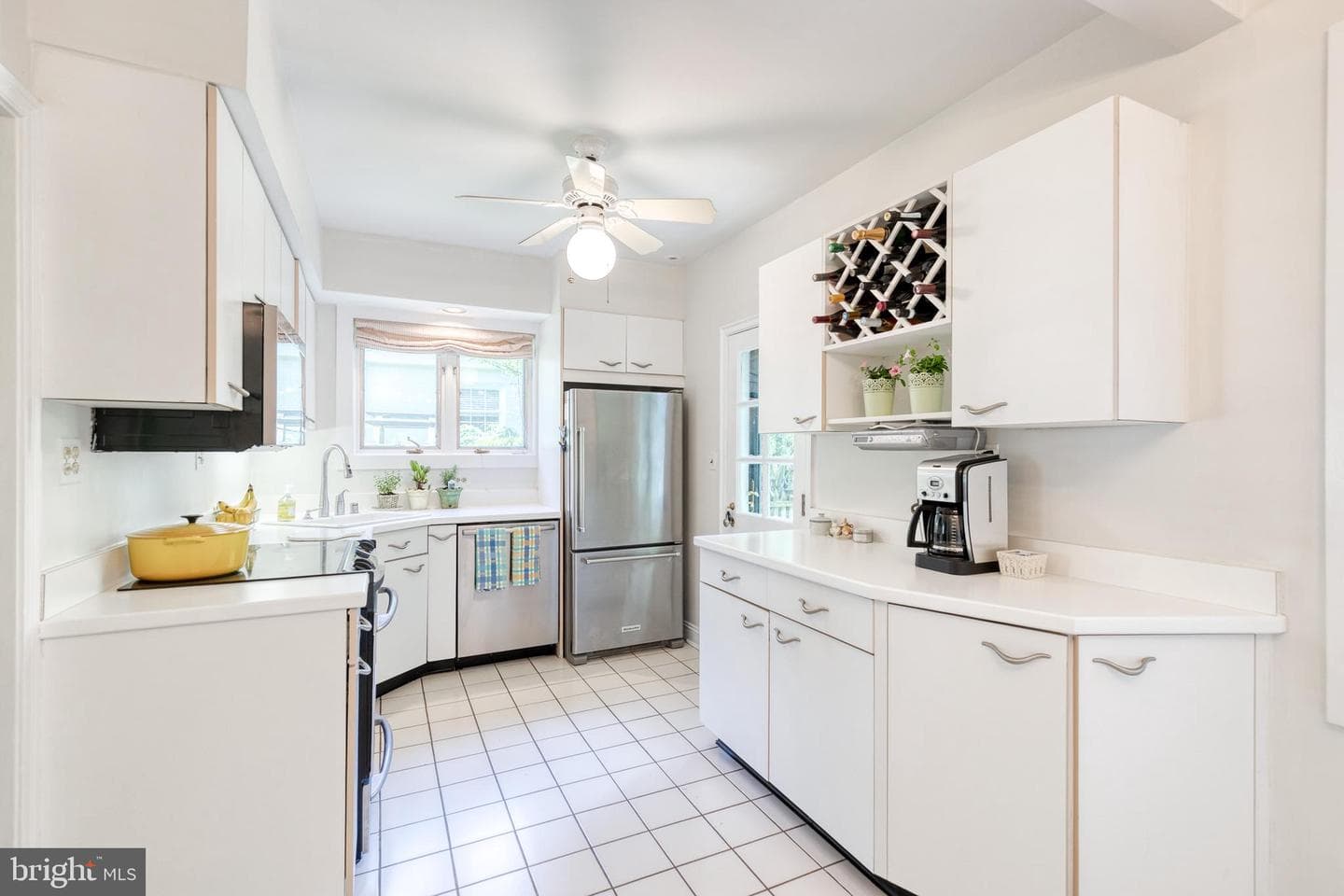 325 Broadmoor Road photo 16