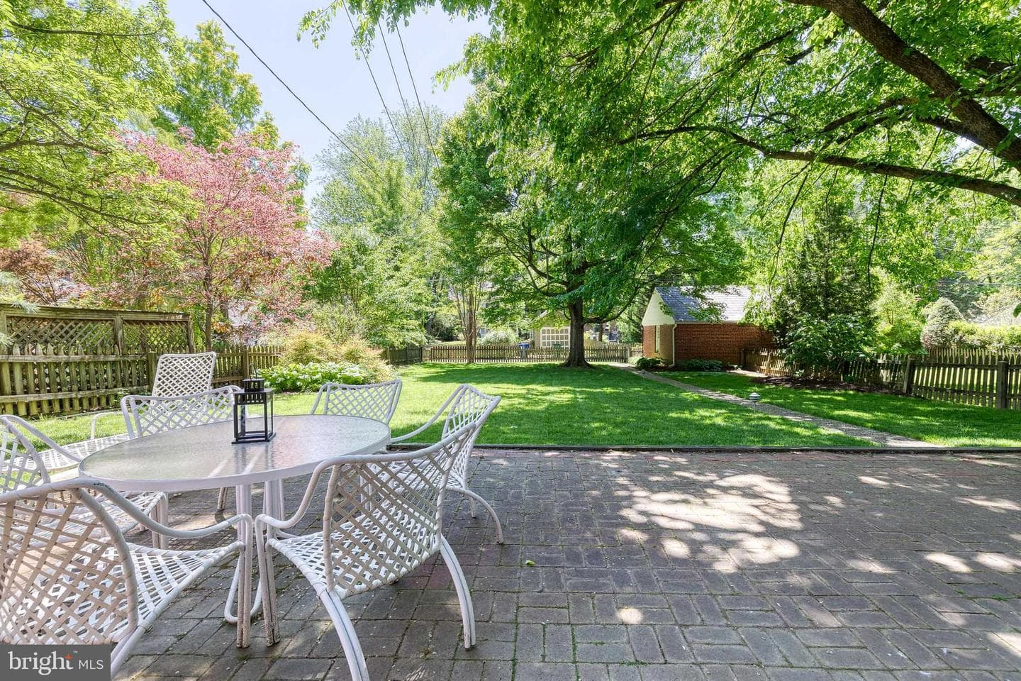 325 Broadmoor Road photo 31