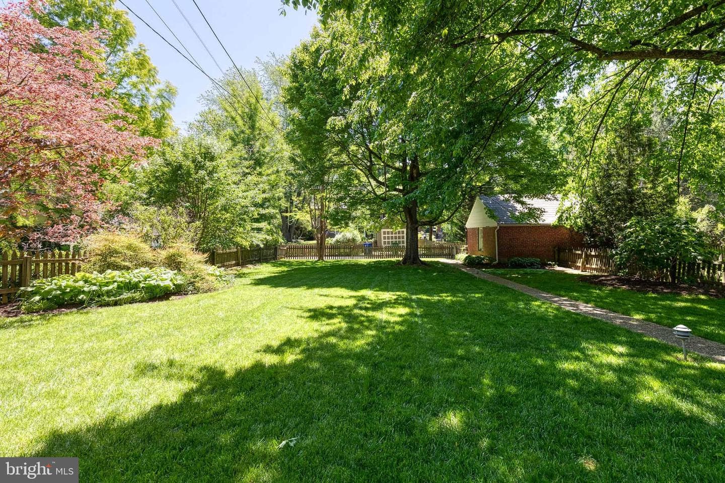 325 Broadmoor Road photo 34