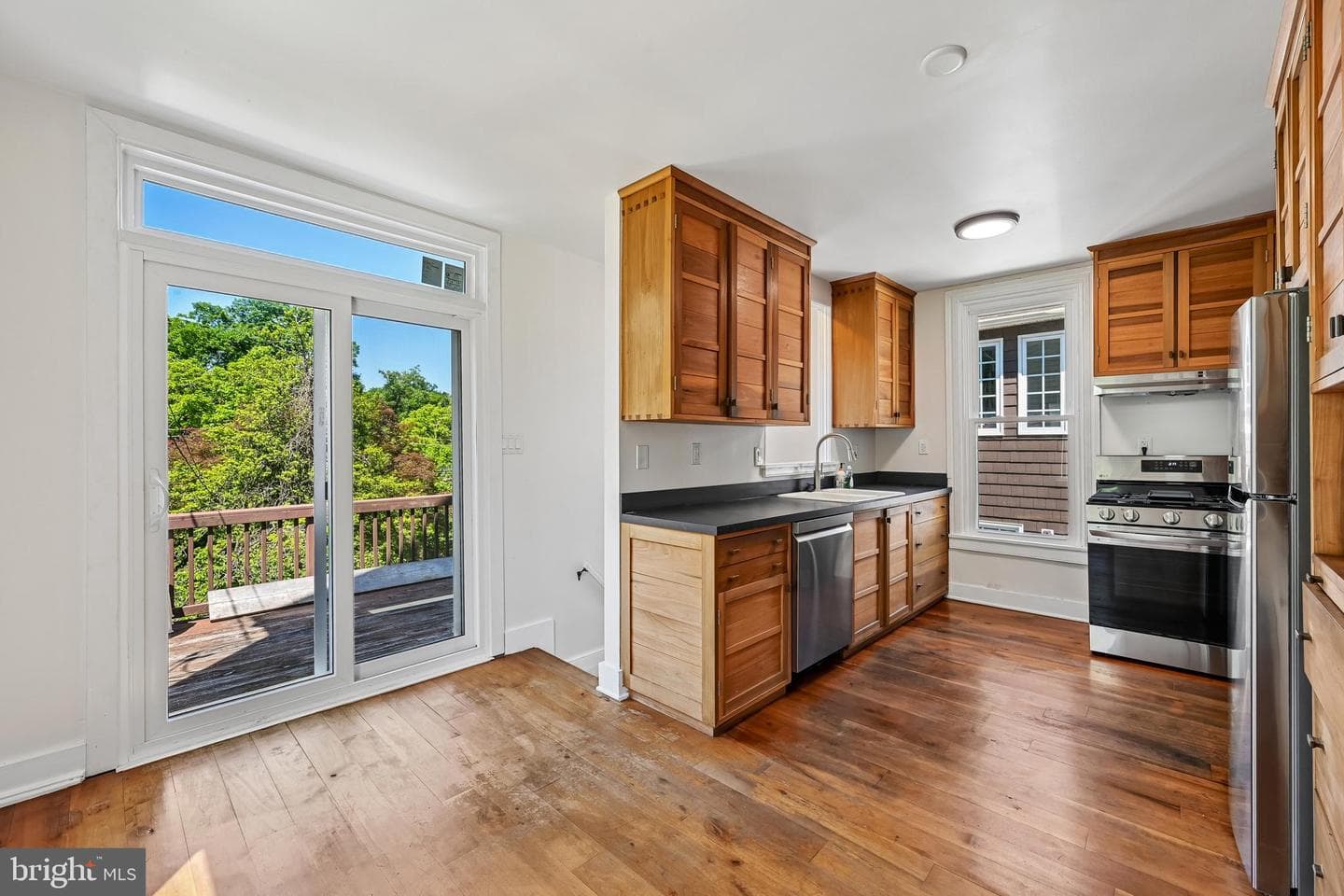 5702 Falls Road photo 14
