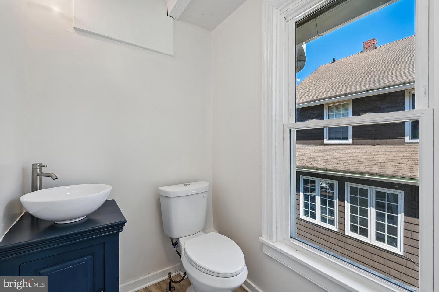 5702 Falls Road photo 29