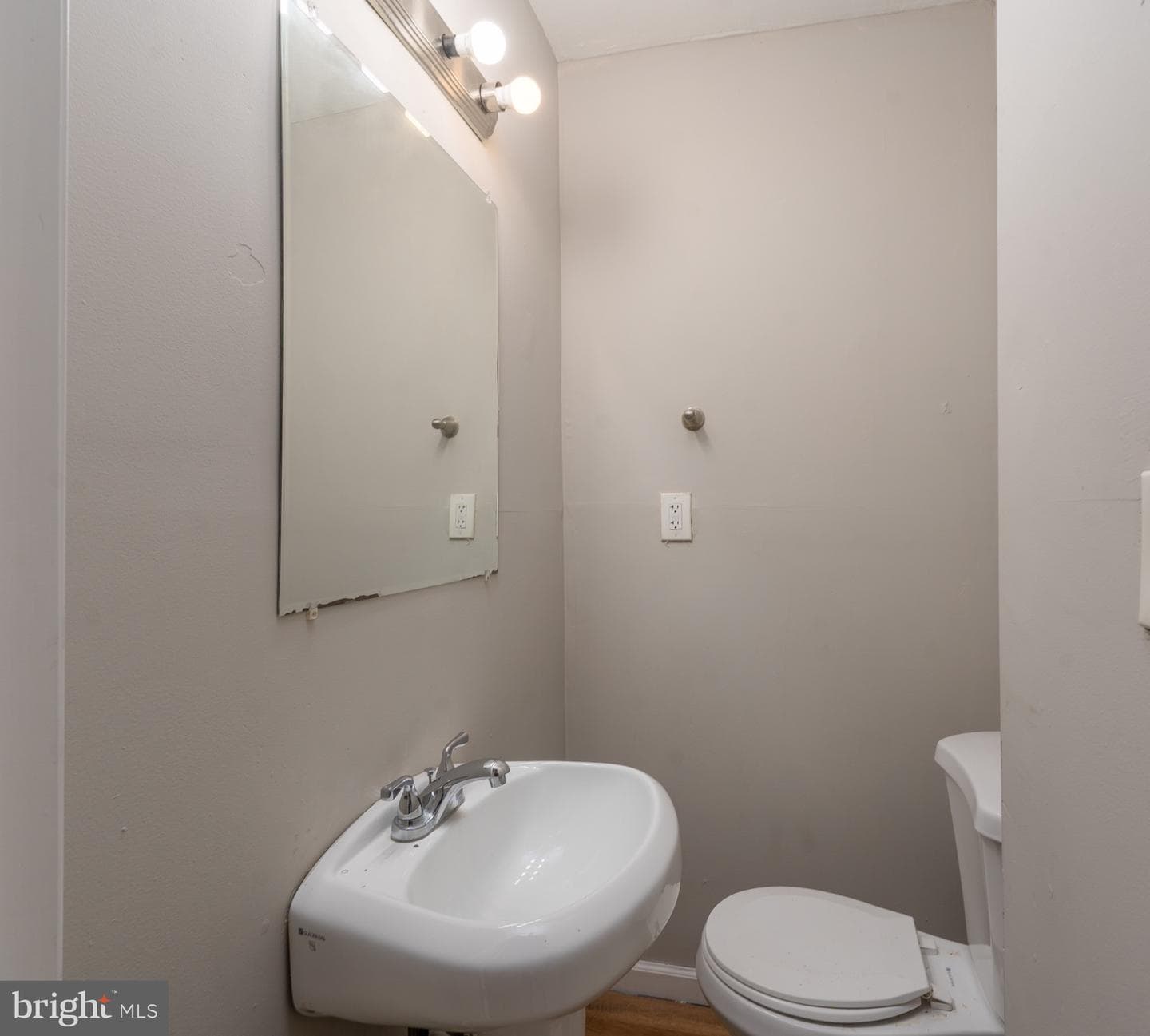 23 S Abington Avenue photo 13