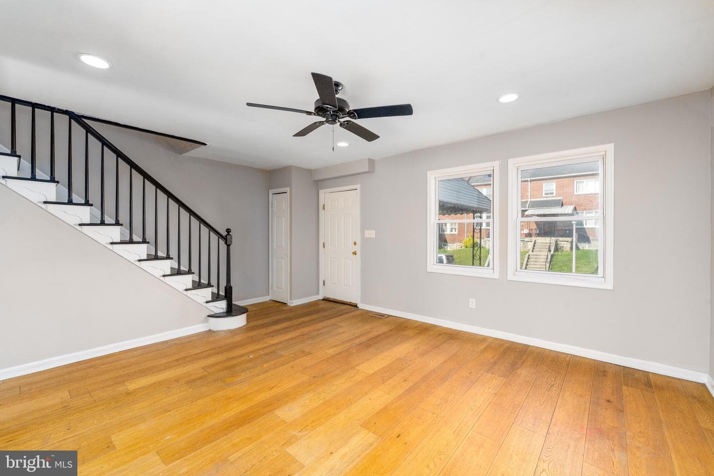 23 S Abington Avenue photo 2