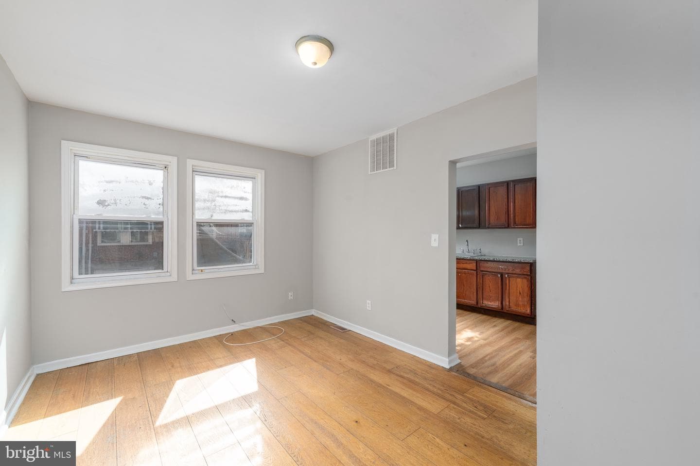23 S Abington Avenue photo 8