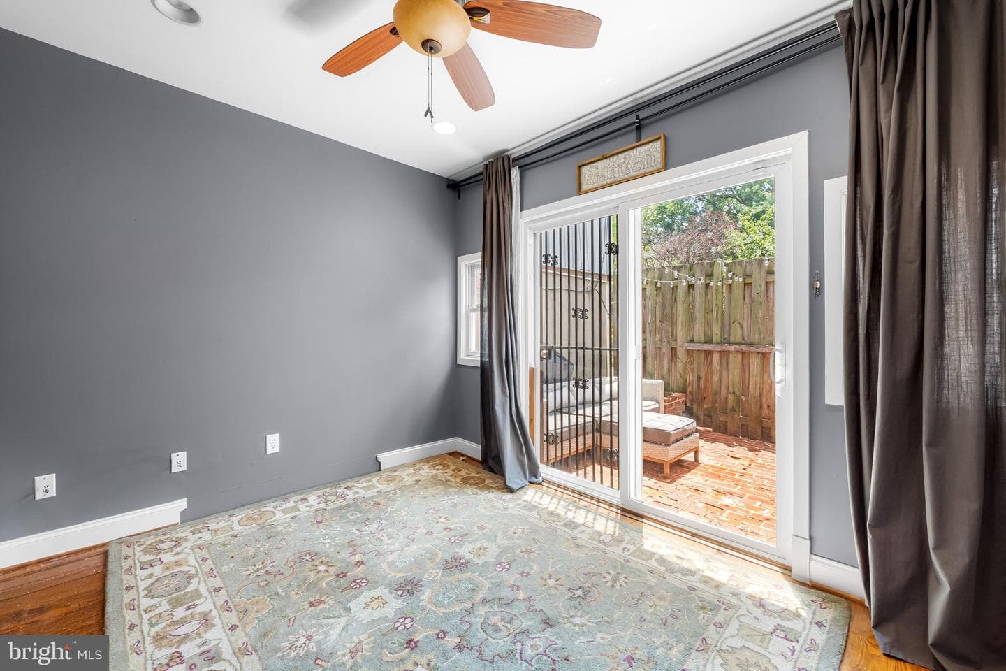 415 E Cross Street E photo 12