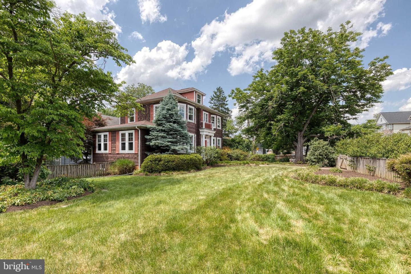 6004 Falls Road photo 3