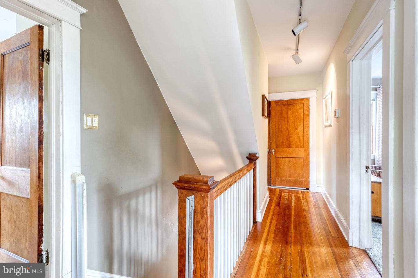 6004 Falls Road photo 33