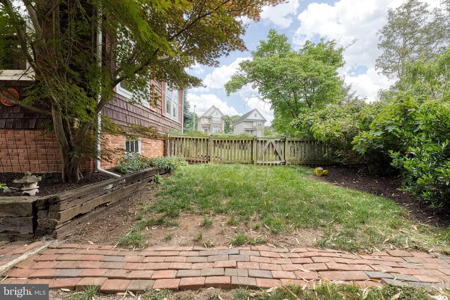 6004 Falls Road photo 40