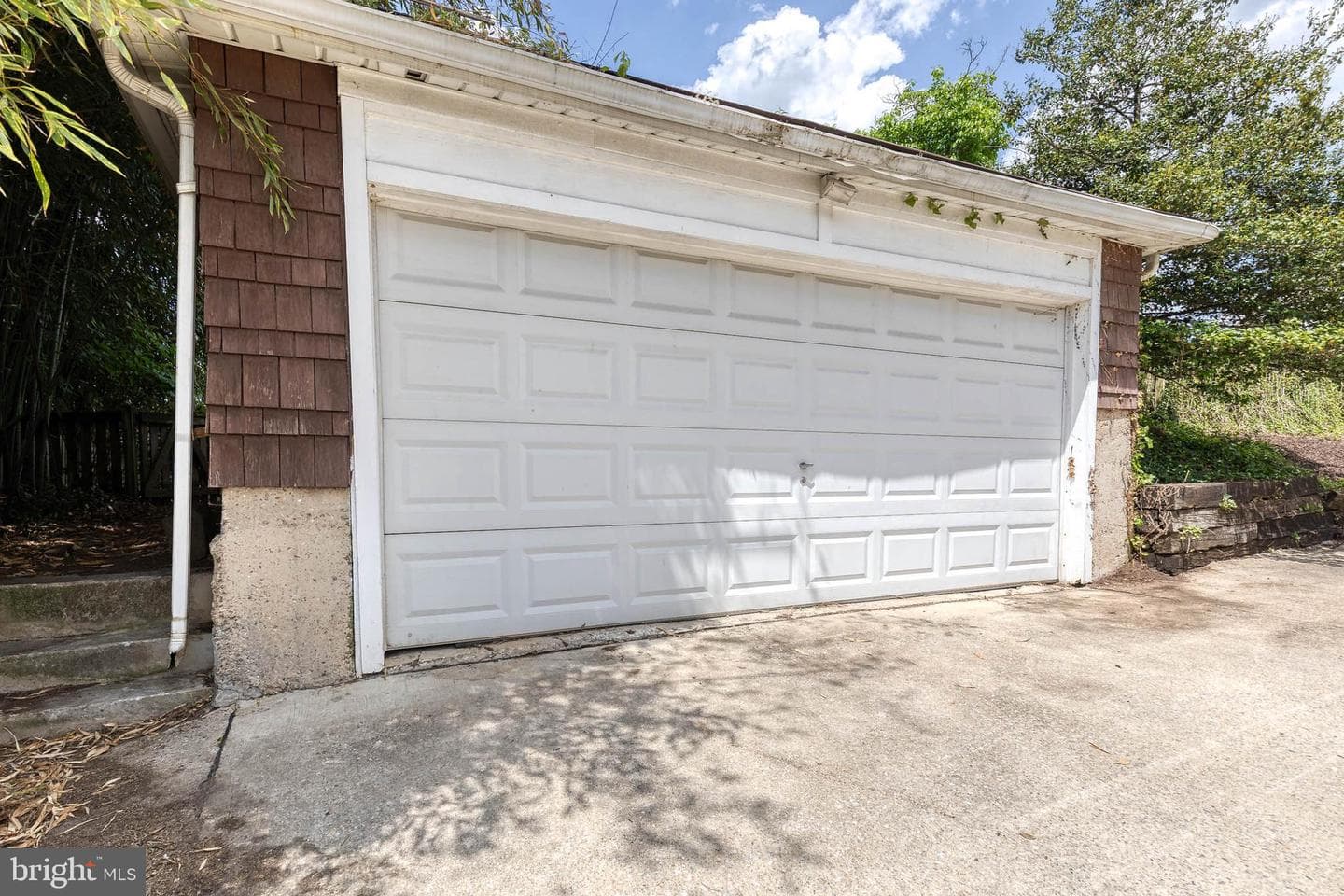 6004 Falls Road photo 45