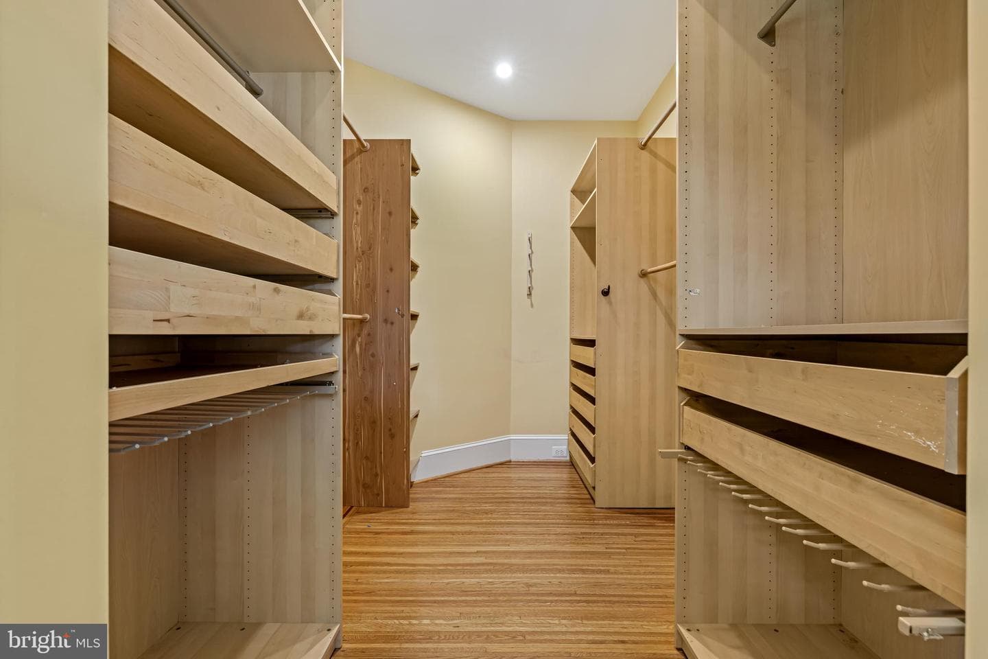 527 Nottingham Road photo 38