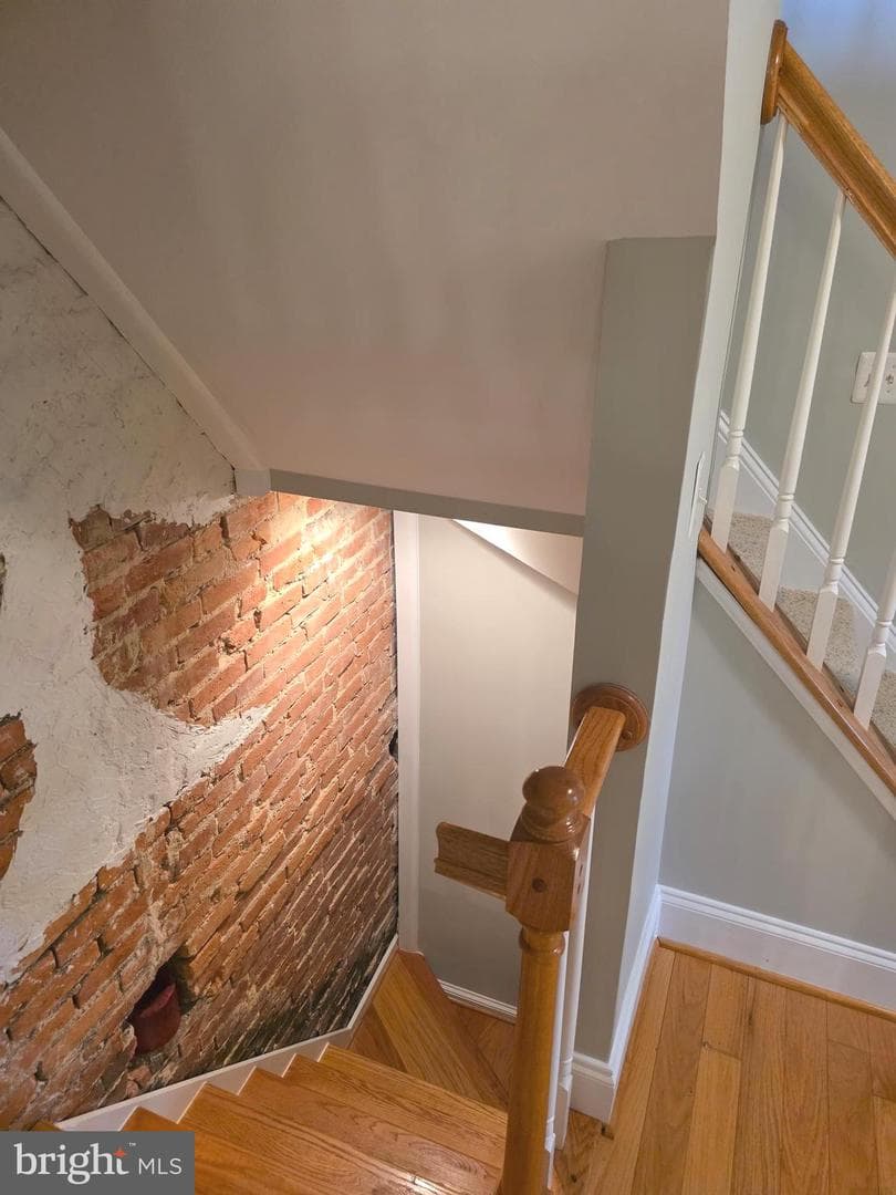 628 Warner Street photo 48