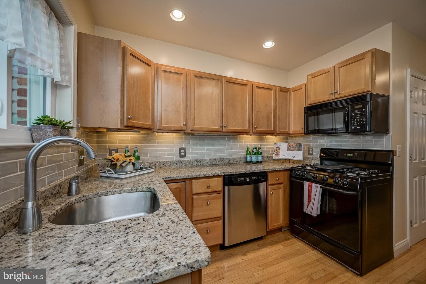 1314 Towson Street photo 9