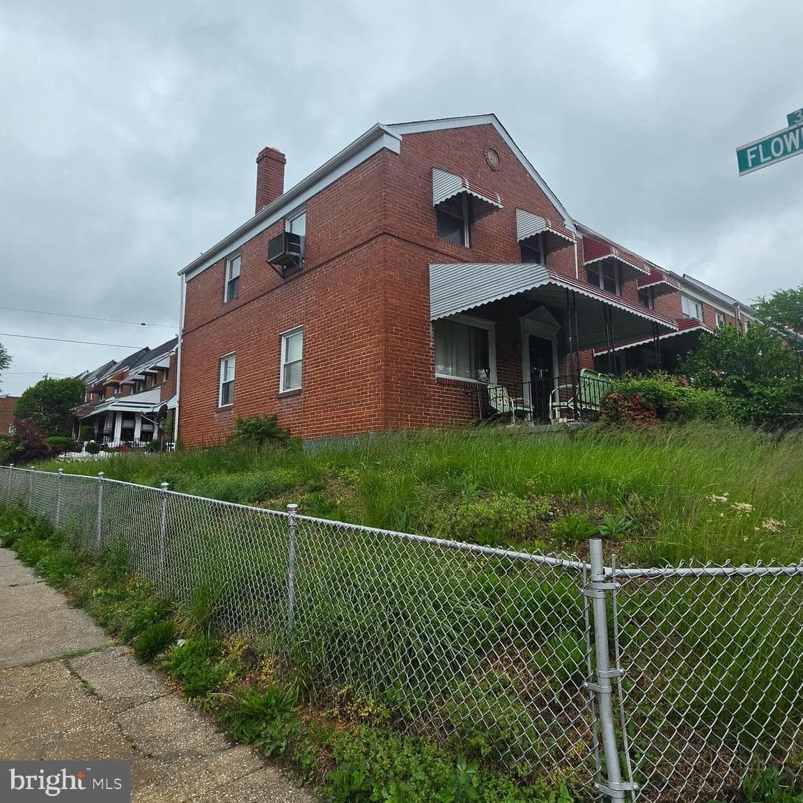 1000 Mount Holly Street photo 3