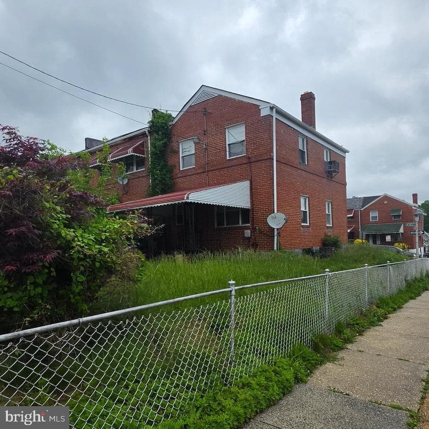 1000 Mount Holly Street photo 4