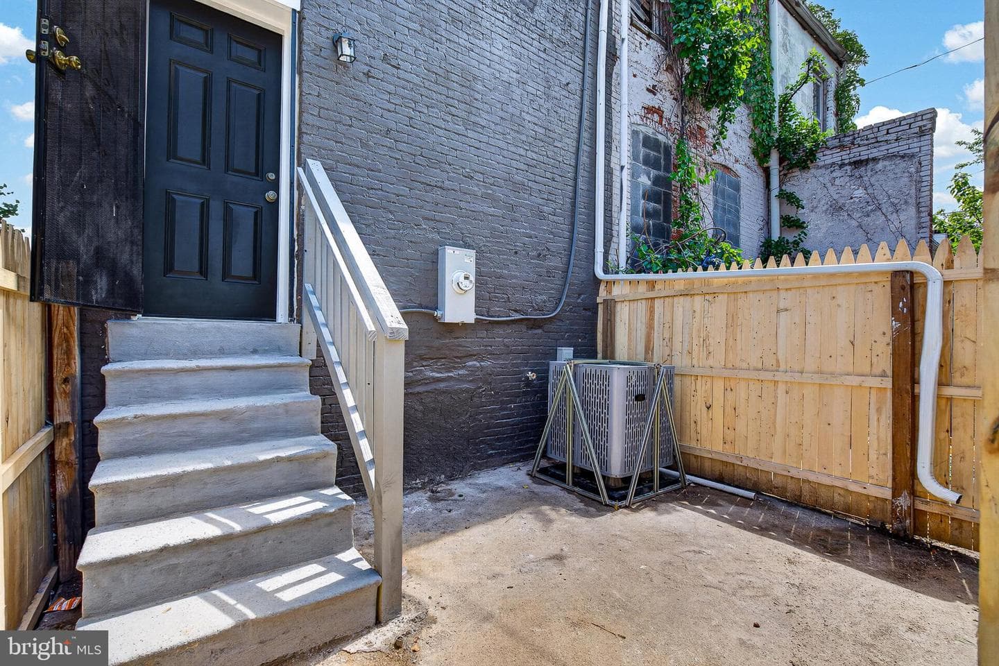 1448 Aisquith Street photo 27
