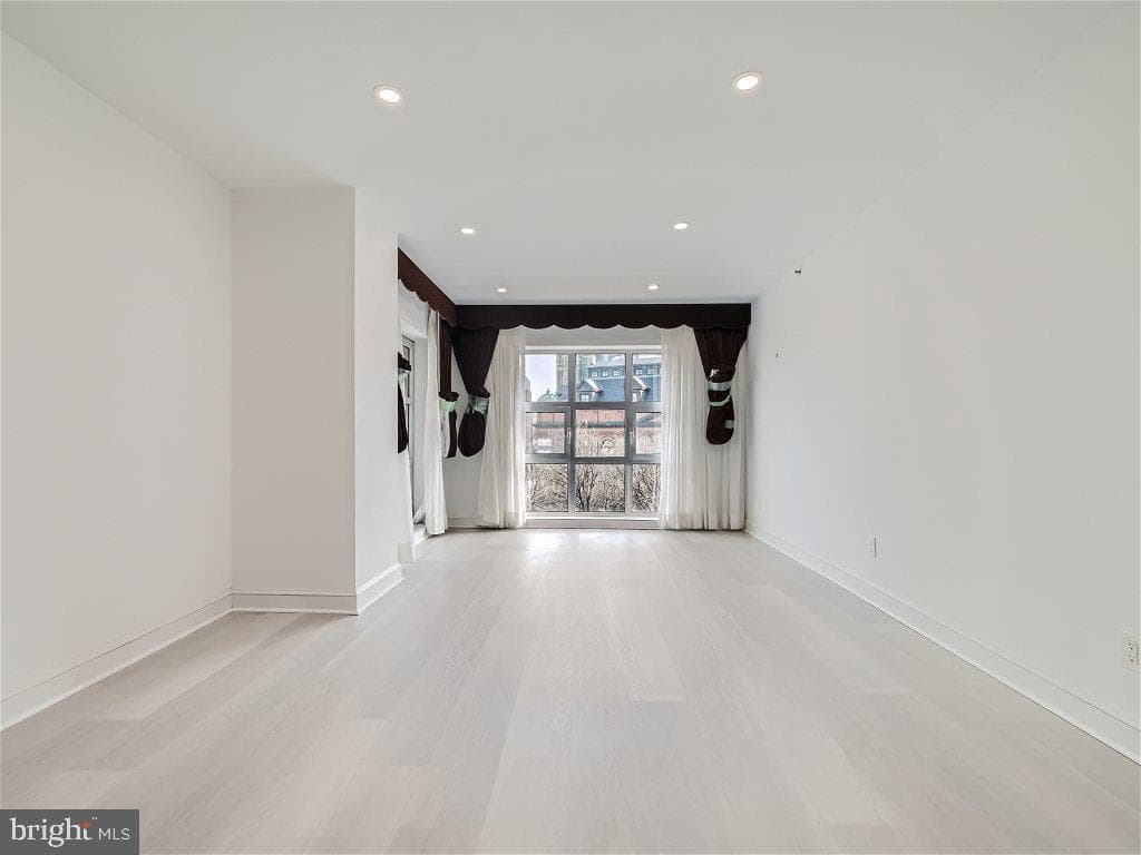 250 President Street #211 photo 31