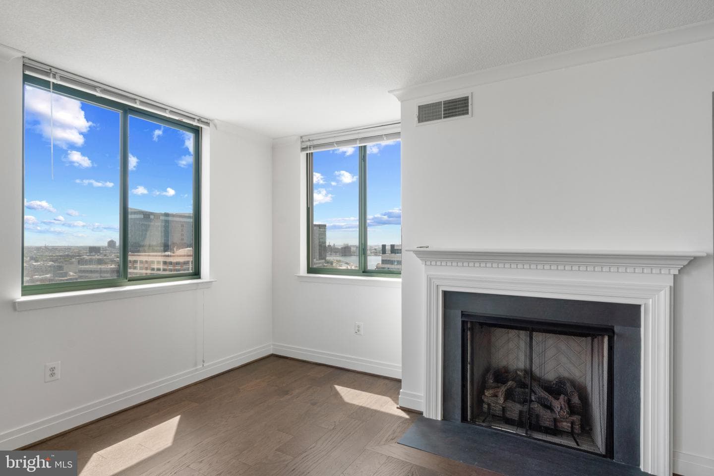 414 Water Street #1812 photo 8