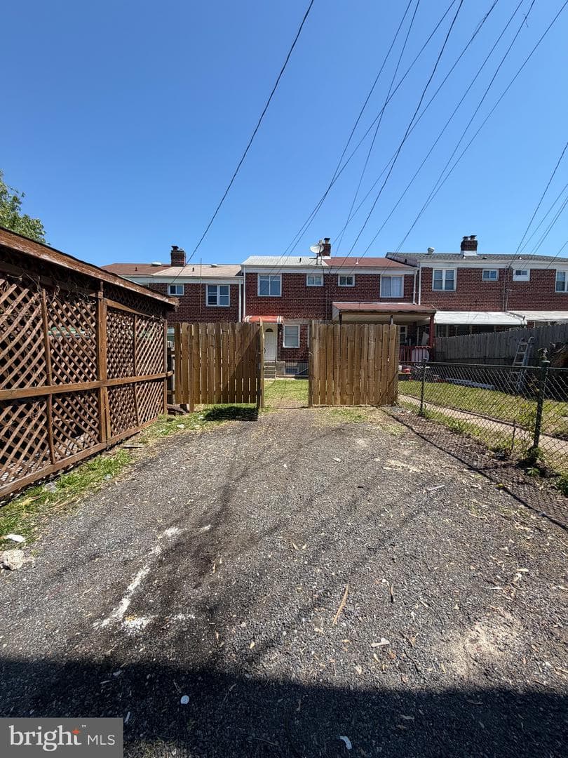1626 Inverness Avenue photo 3