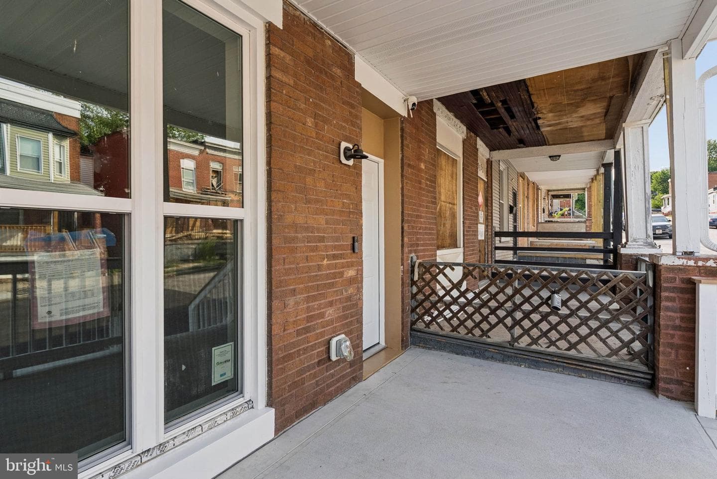 1555 Carswell Street photo 13
