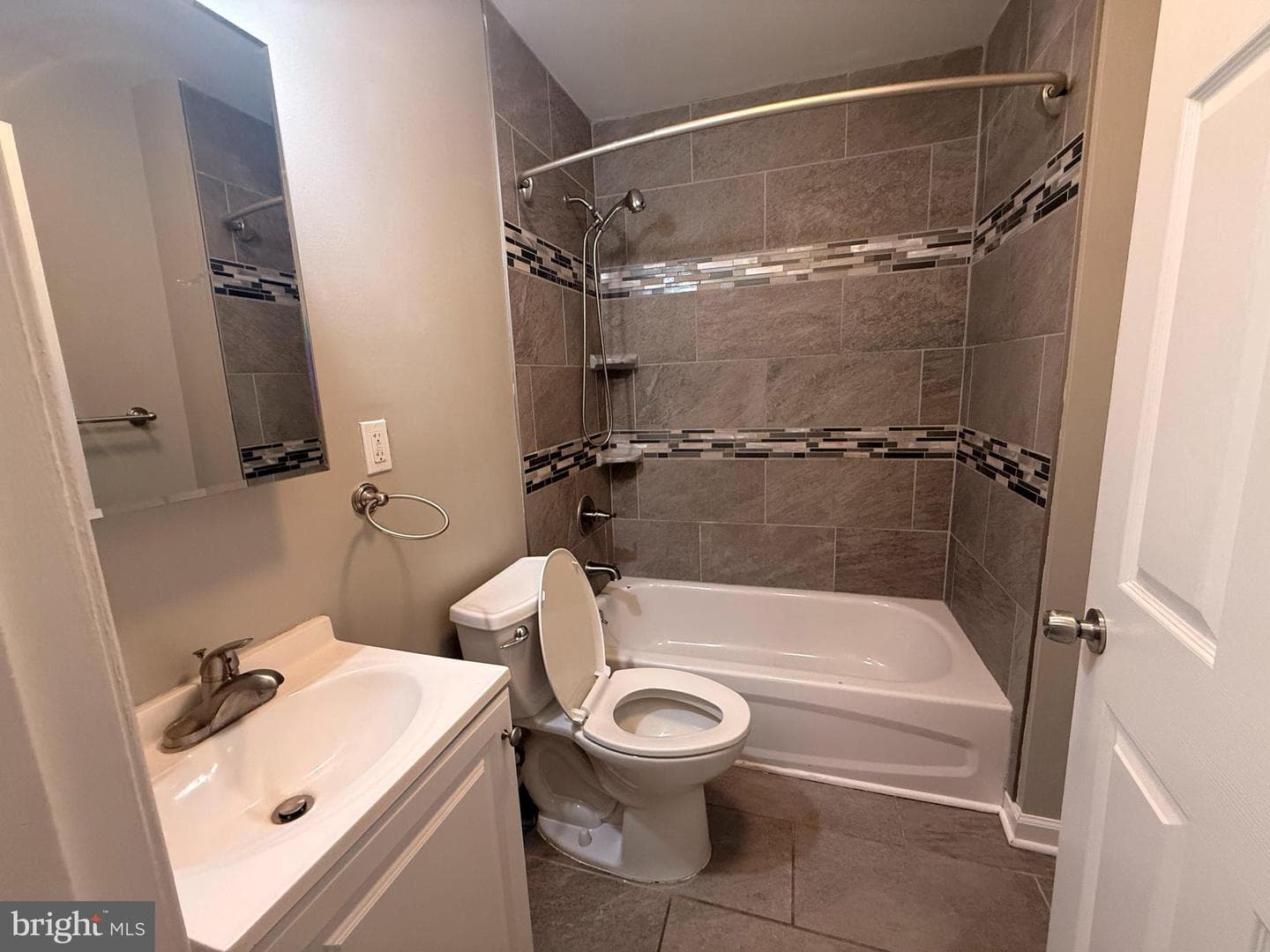 4830 Pimlico Road photo 16
