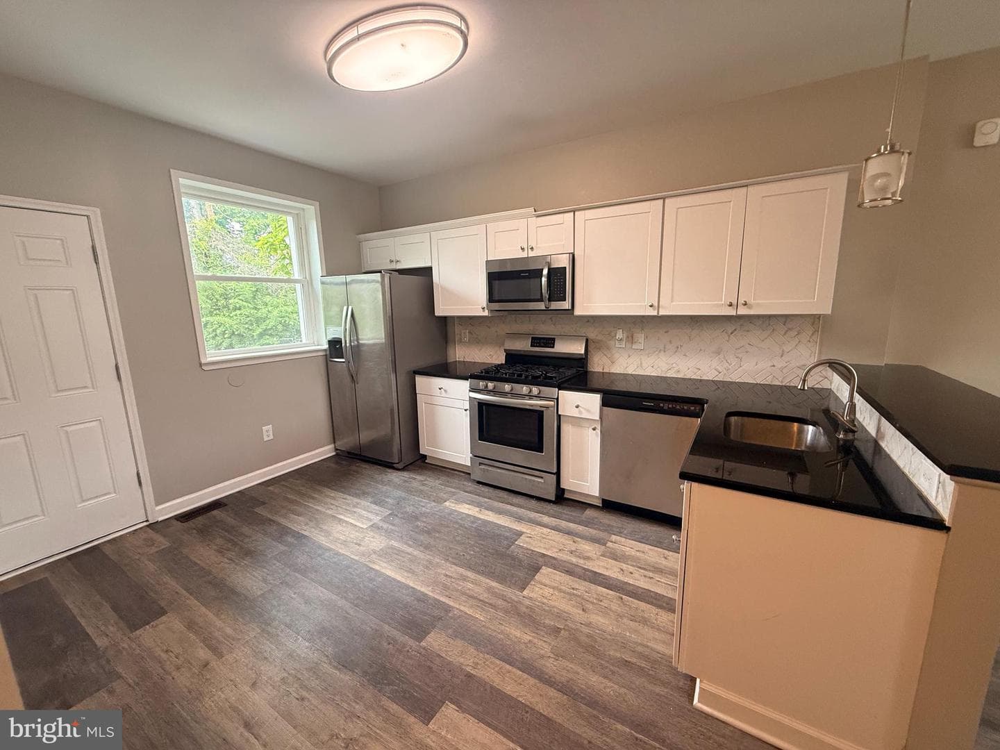 4830 Pimlico Road photo 4