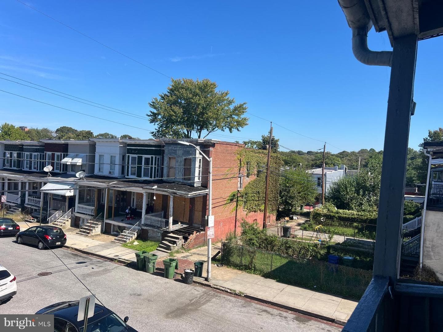 2826 Winchester Street photo 4