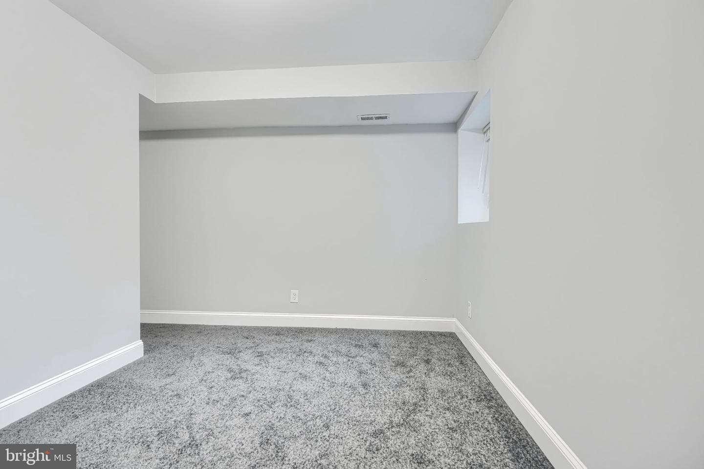 1543 Penrose Avenue photo 21
