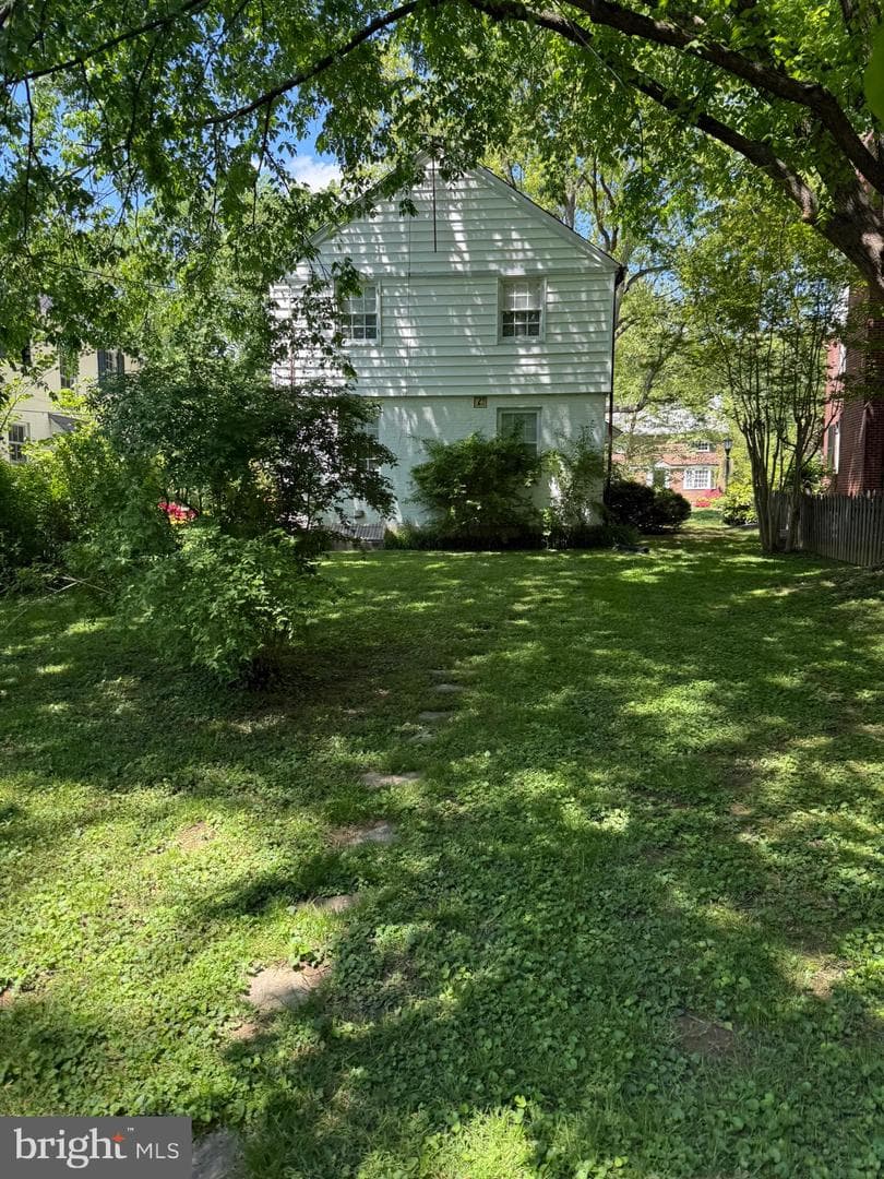 323 Broadmoor Road photo 28