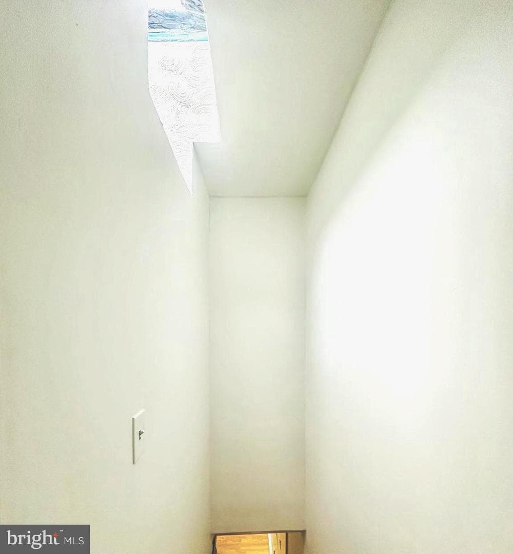 2471 Druid Hill Avenue photo 13