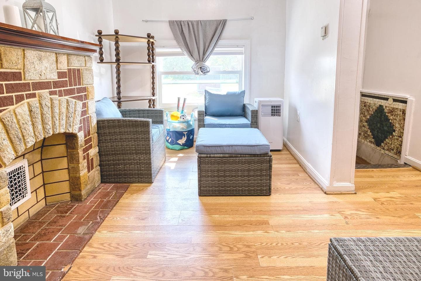 2471 Druid Hill Avenue photo 6