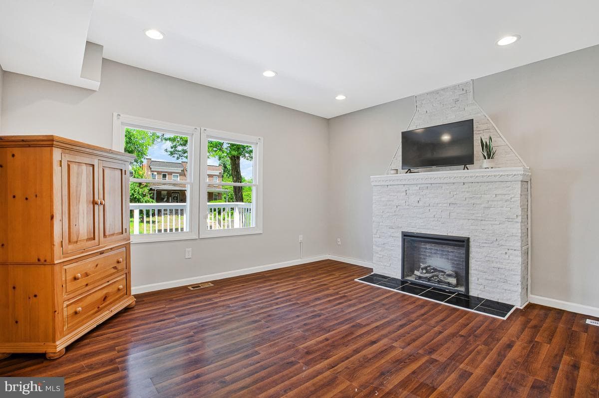 2913 Chelsea Terrace photo 11