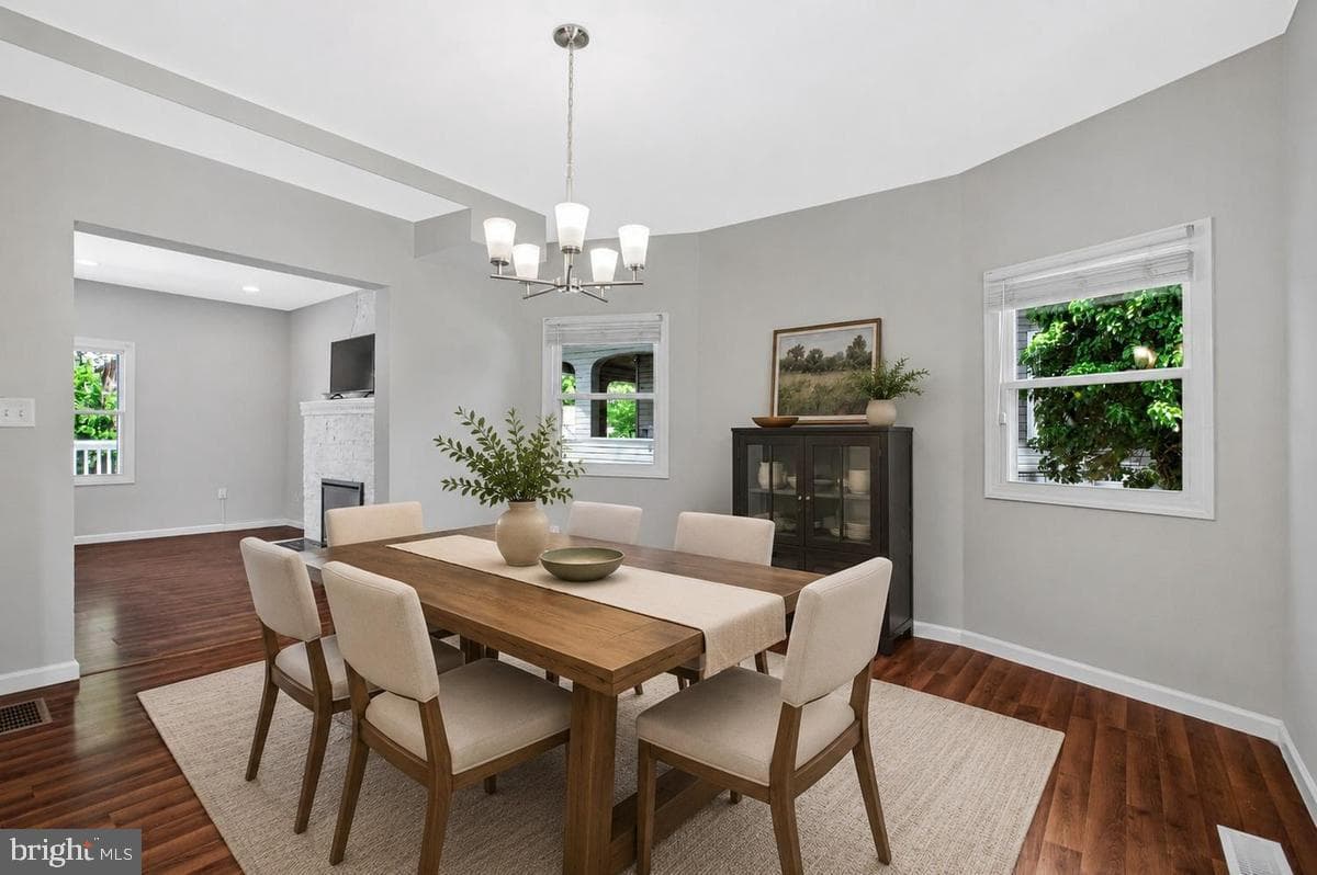 2913 Chelsea Terrace photo 13