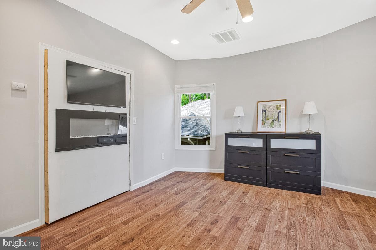2913 Chelsea Terrace photo 21