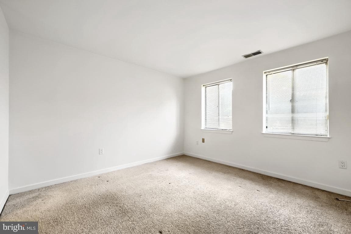 140 W Barre Street photo 14