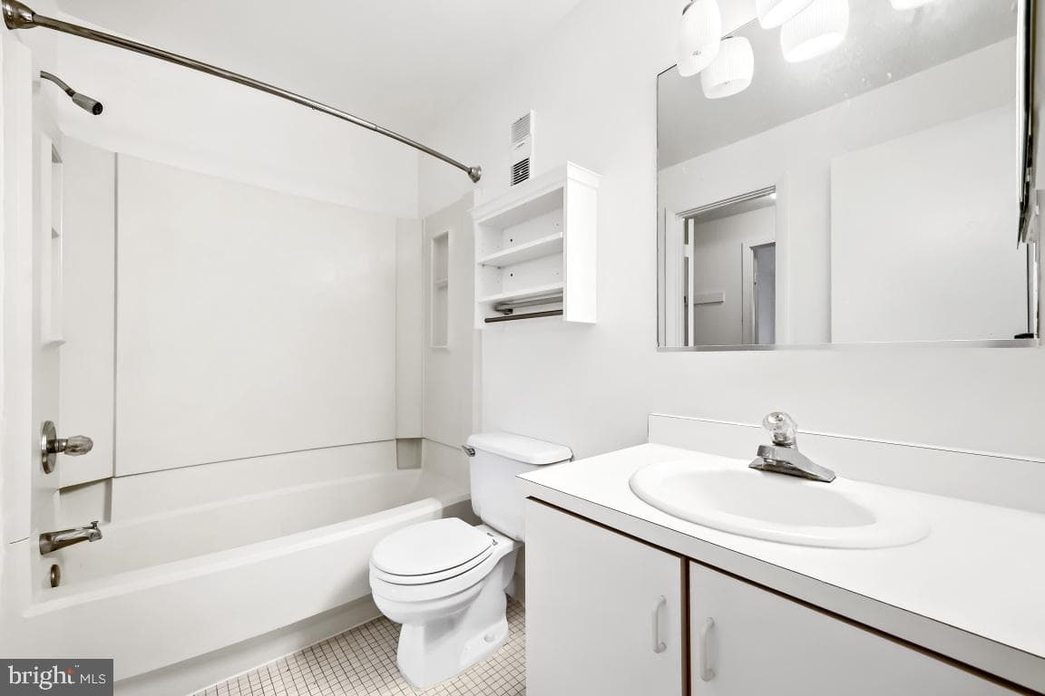 140 W Barre Street photo 21